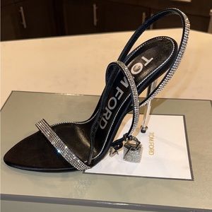Tom ford crystal stones padlock pointy sandal 105
